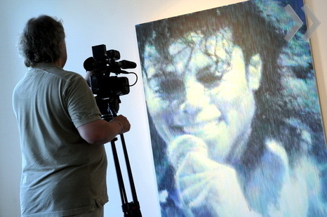 Michael Jackson and a TV man